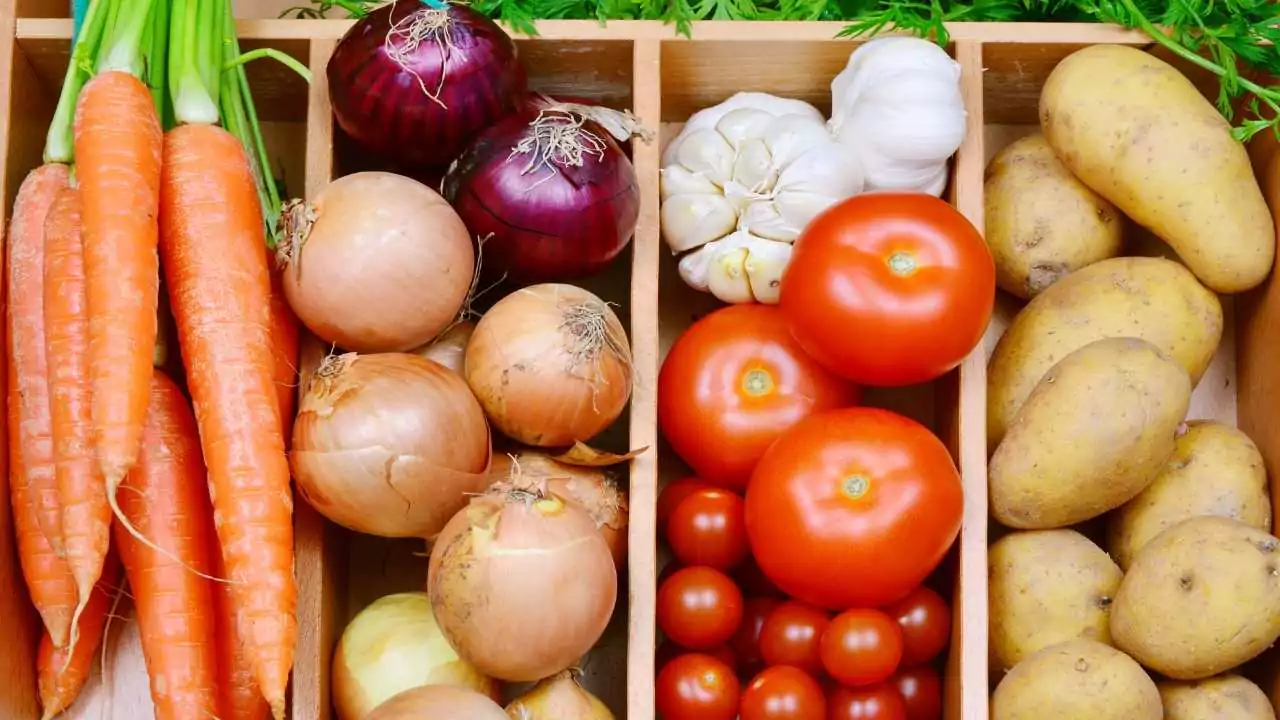 Is An Onion A Fruit Or Vegetable? 1 Onion: Fruit vs. Vegetable