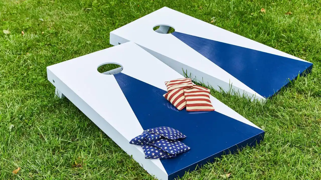 21 Outdoor Family Reunion Games 1 Cornhole
