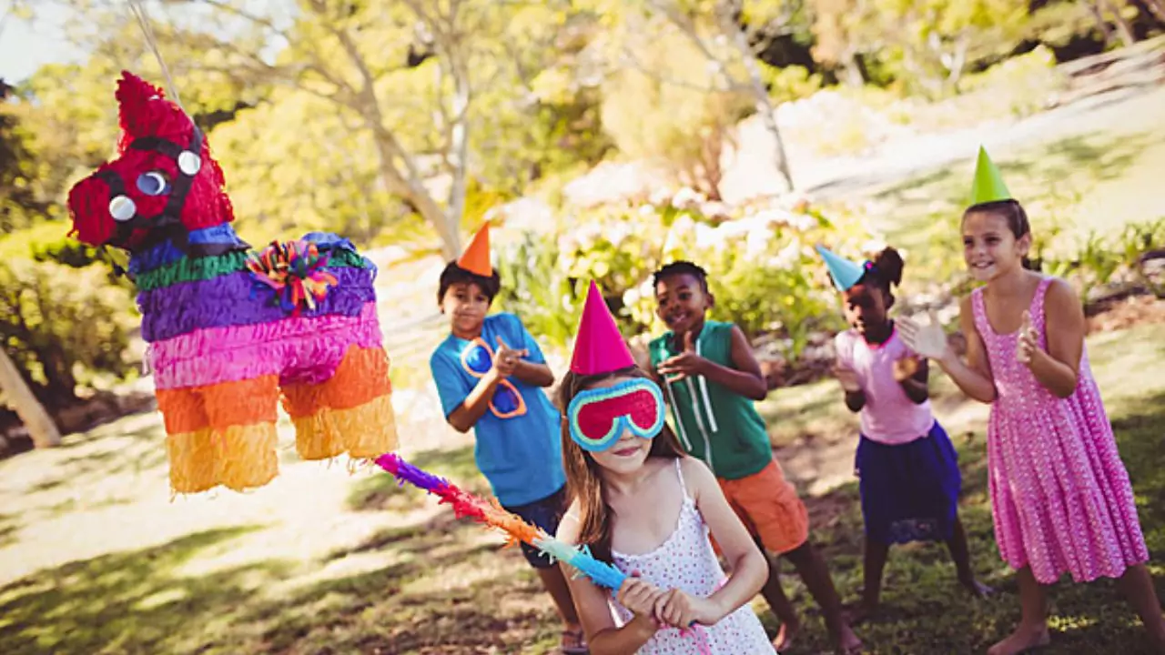 21 Outdoor Family Reunion Games 10 Pinata Bash