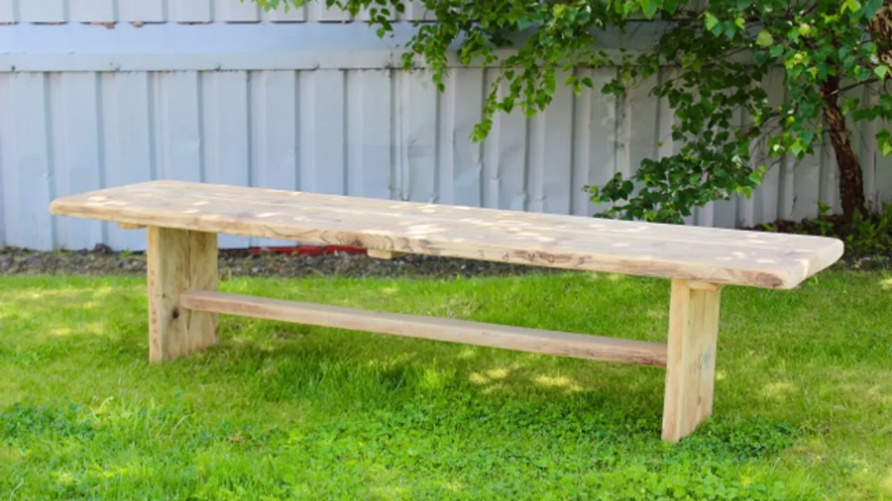 What Is The Best Wood For Garden Benches? 5 How long do wooden benches last