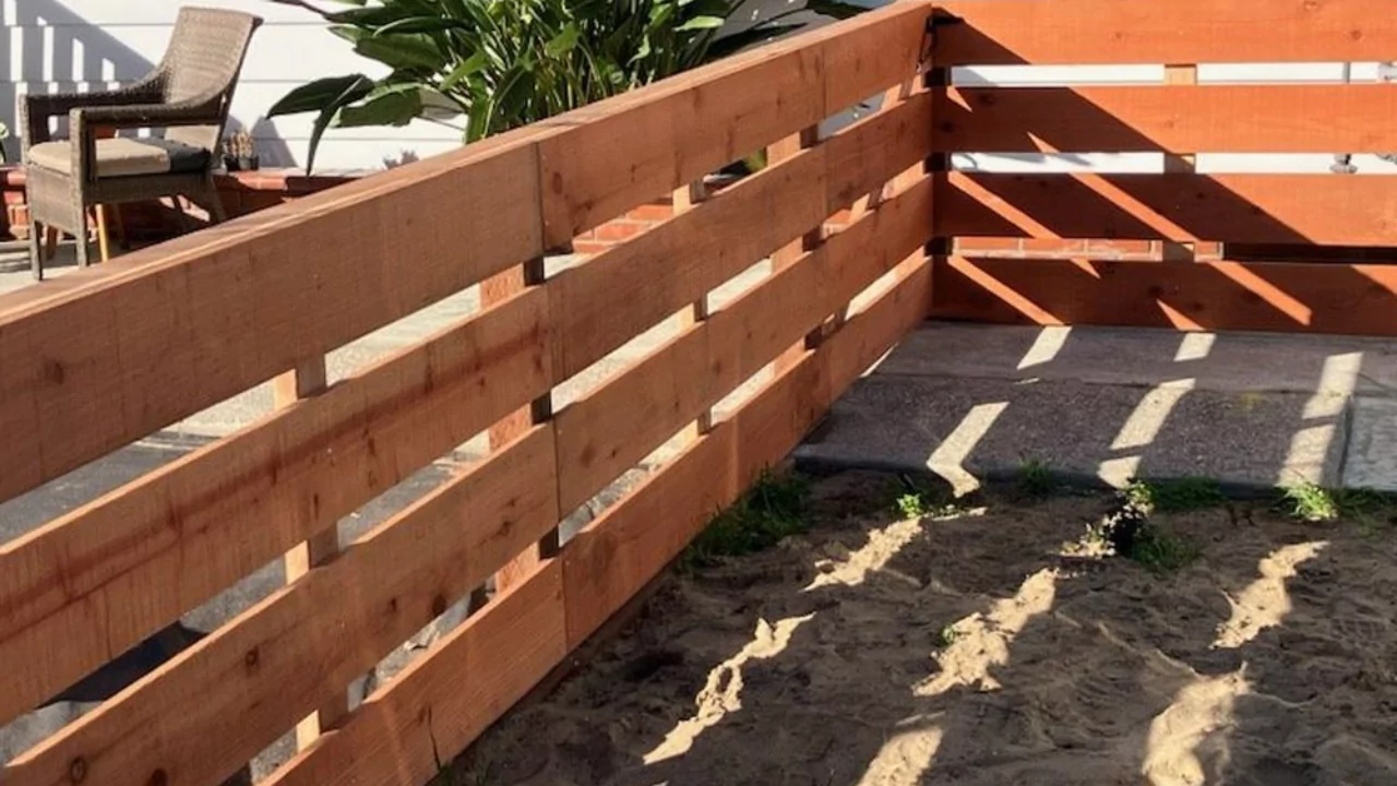 Motif horizontal fence idea