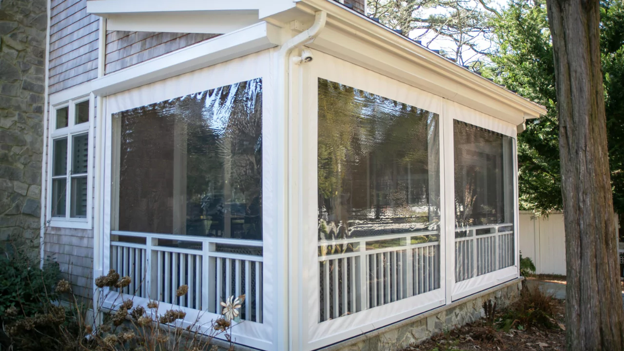 9 Types of Patio Enclosures You Should Know About 1 Patio enclosure screens