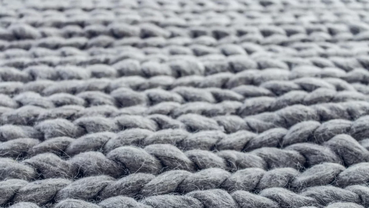 What’s the Best Outdoor Rug Material For Rain? 2 The wool outdoor rug material