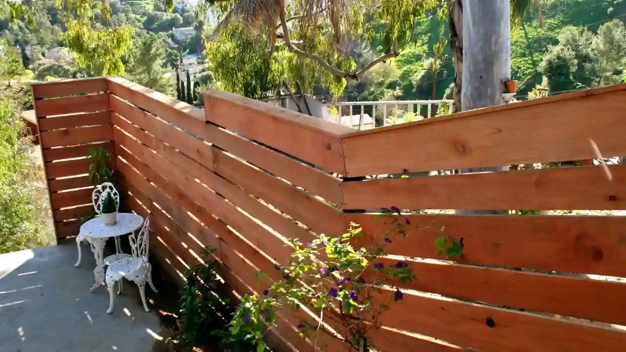 Wide space horizontal fence