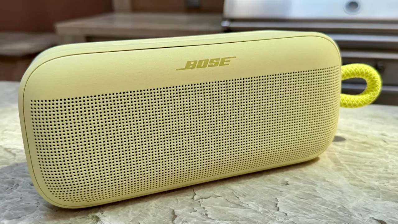 How to Project a Movie Outside Without a Projector 3 Bluetooth speaker