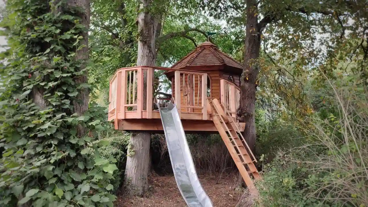 Play treehouse for kids