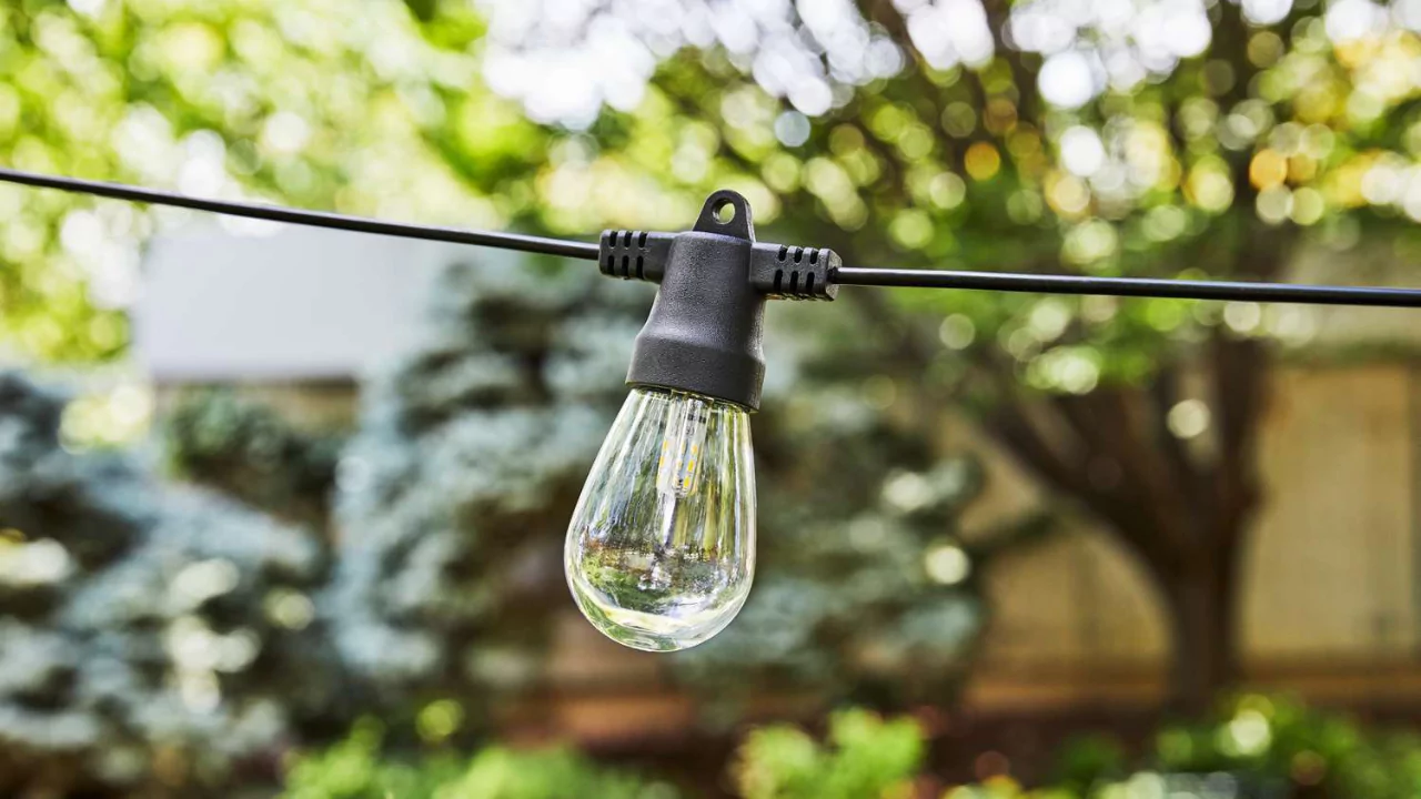 How to Hang String Lights on Aluminum Pergola