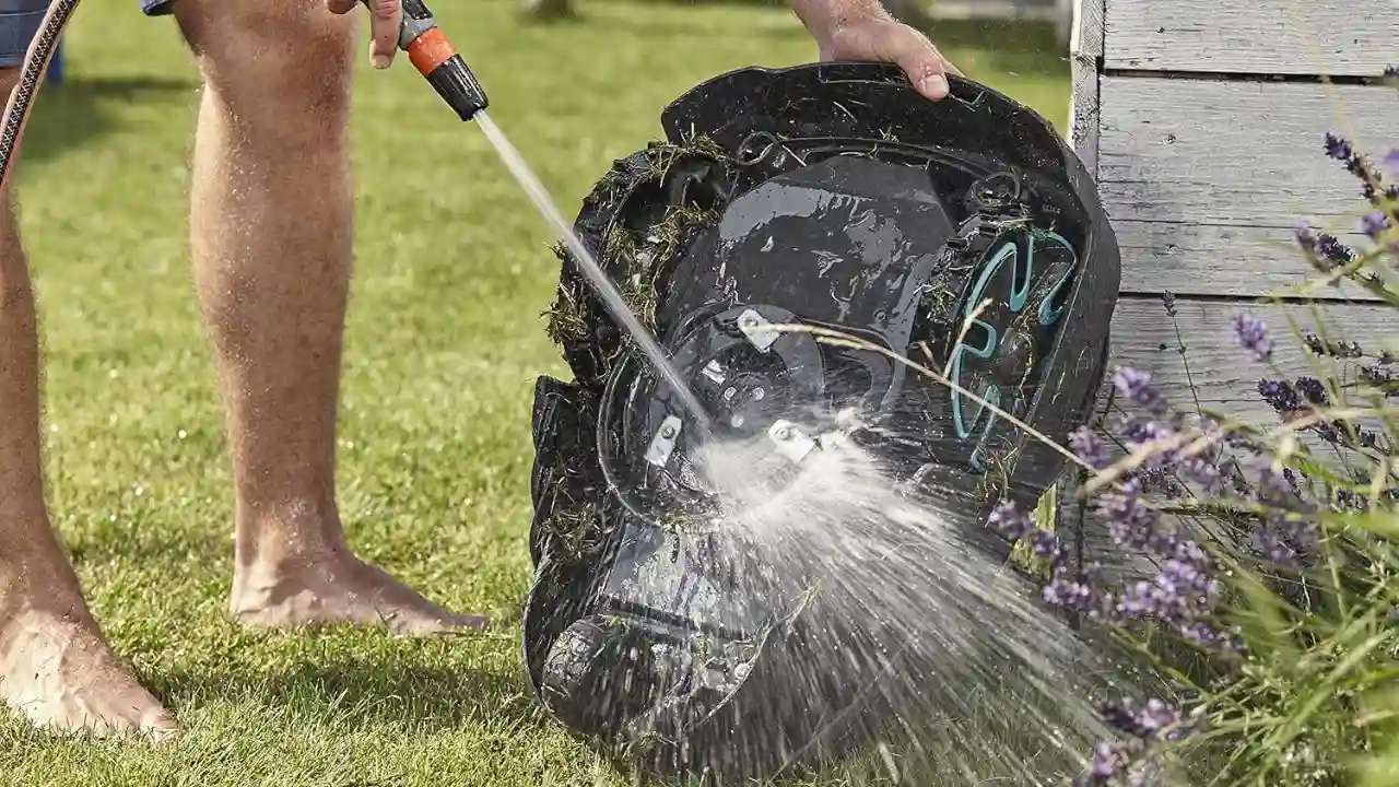 How Long Do Robotic Mowers Last? (Guarantee and Durability) 3 Inspect and clean your robotic mower at least once a week