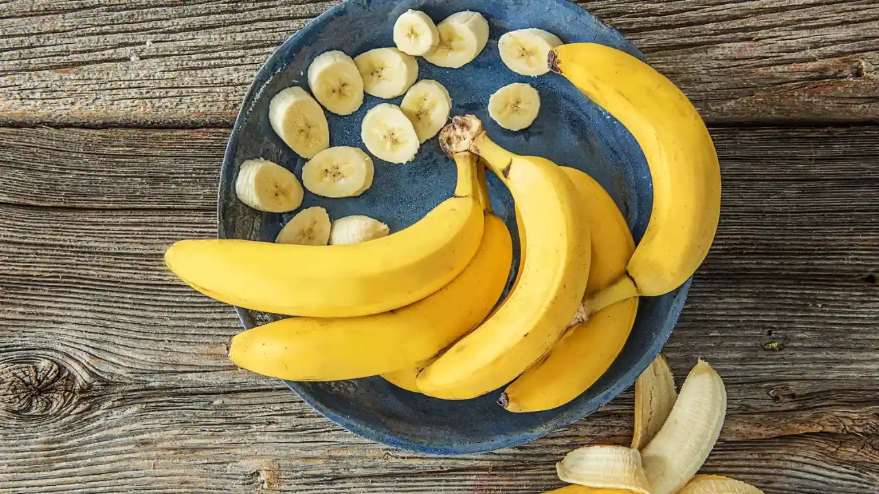 Why Do Organic Bananas Last Longer? 4 Ripe bananas