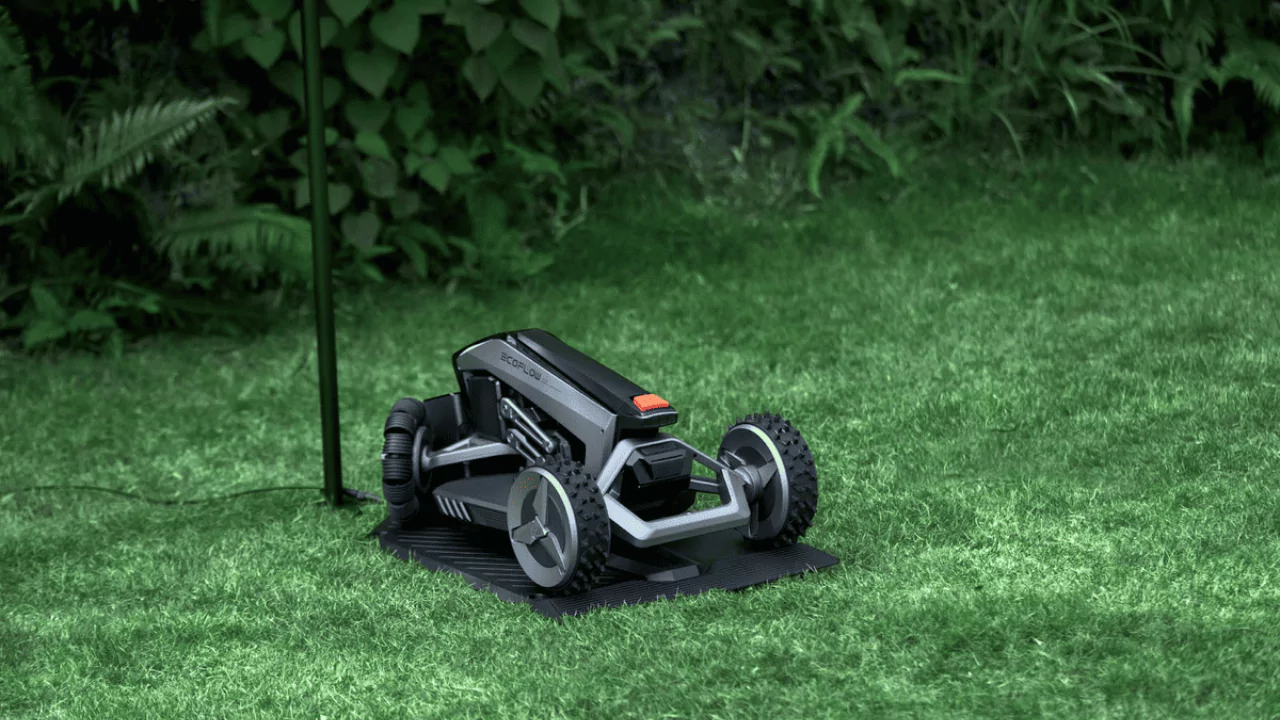 Do Robot Lawn Mowers Get Stolen? (Track and Trace Them) 3 Robotic lawn mower 1