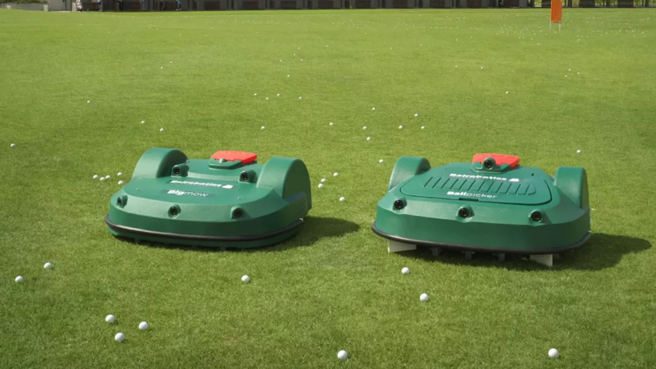 Do Golf Courses Use Robotic Mowers? (Autonomous Golf Course Mowers) 4 Robotic mowers golf lawn