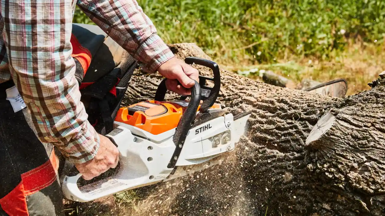 Types of chainsaw sharpening tools