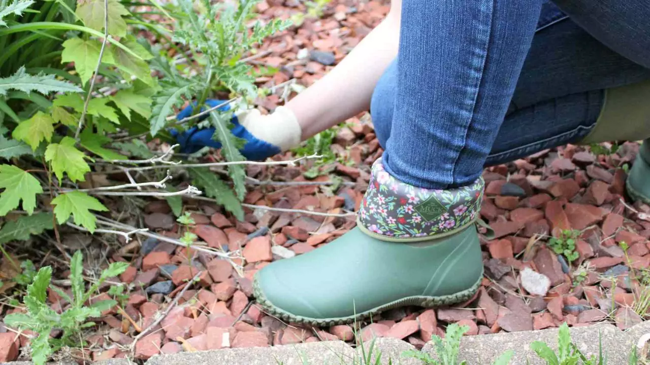 Womens garden clogs