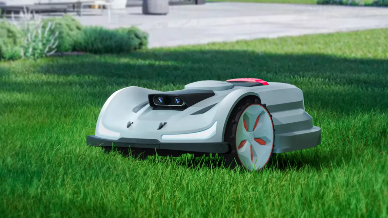 Which Robotic Mower Trims the Closest to the Edge? 3 robotic mower 1