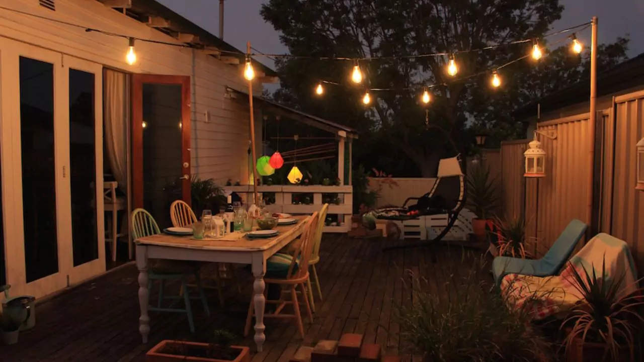 9 Unusual Festoon Lights for Your Garden 8 Festoon lights backyard