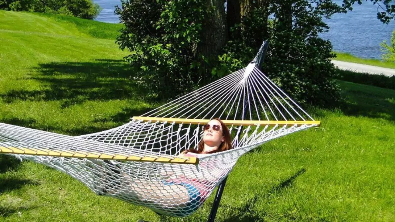 How to Clean a Garden Hammock? 2 Rope hammock
