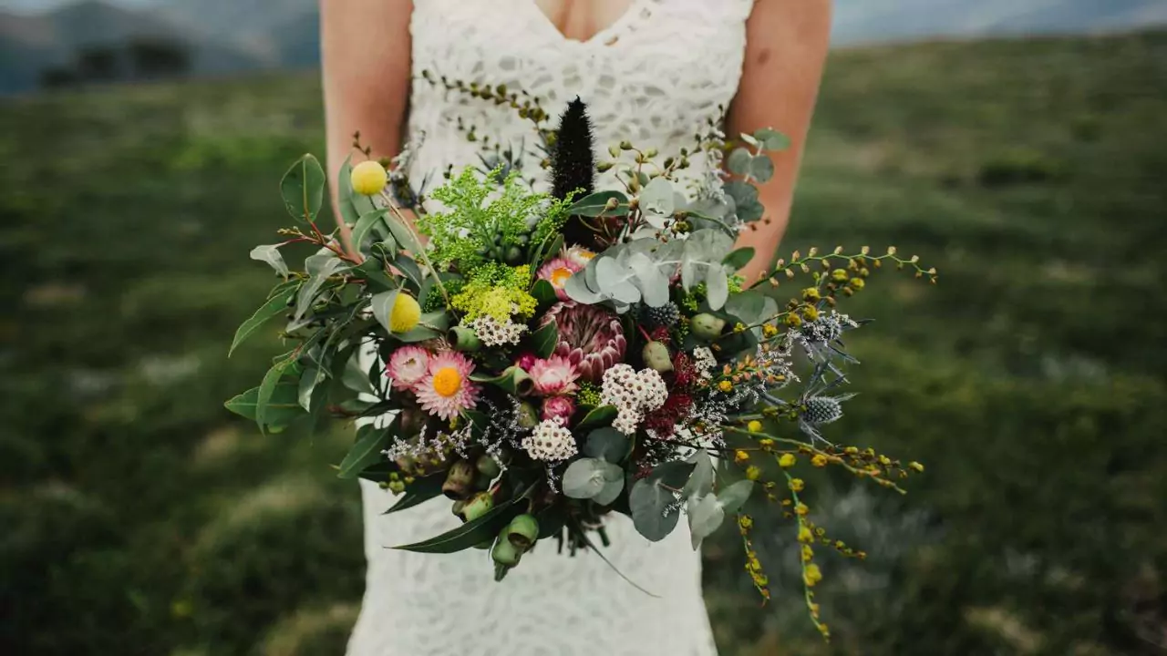 Organic Wedding Flower Arrangements (Alternatives) 9 Wildflowers for wedding