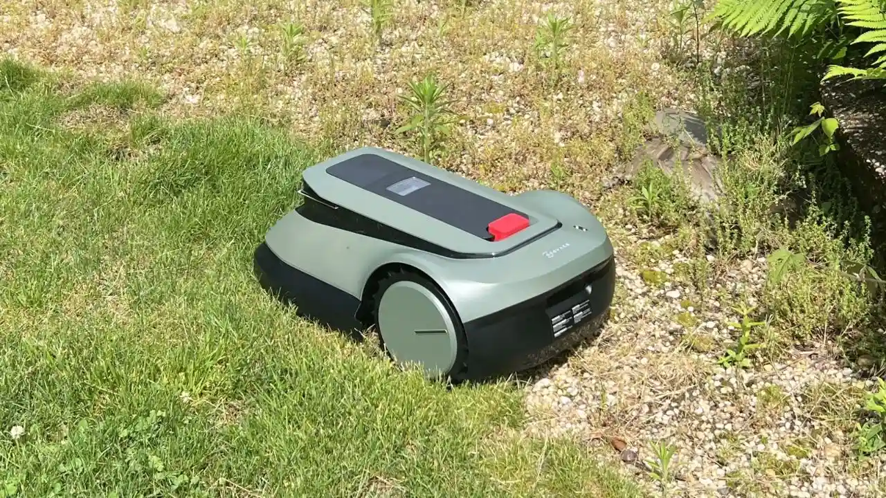 Can You Run Multiple Robotic Mowers at the Same Time