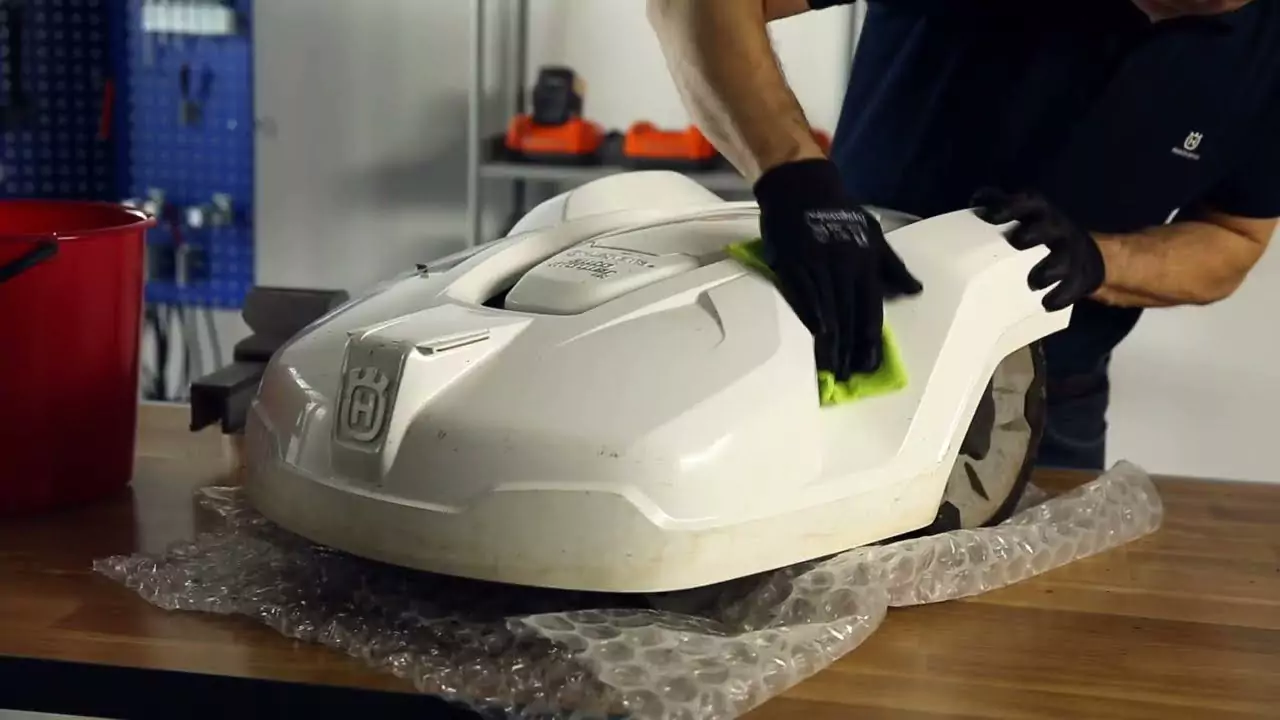 How Expensive Are Robotic Mowers to Run? 5 the Annual Cost