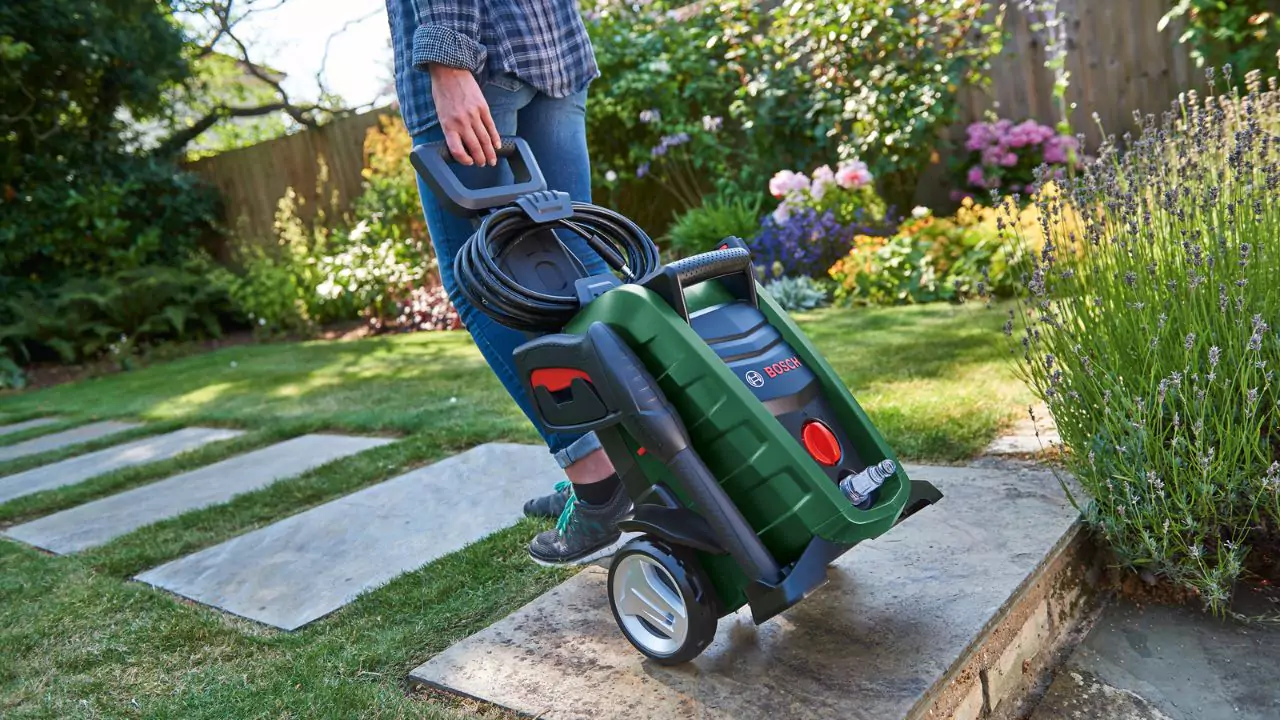 Bosch Universal Aquatak 135 Pressure Washer:User’s Review 1 135 Pressure Washer